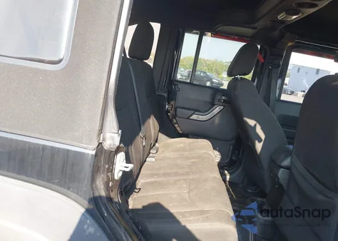 2015 Jeep Wrangler Unlimited Sport z USA, uszkodzony, nr VIN 1C4HJWDG0FL717273